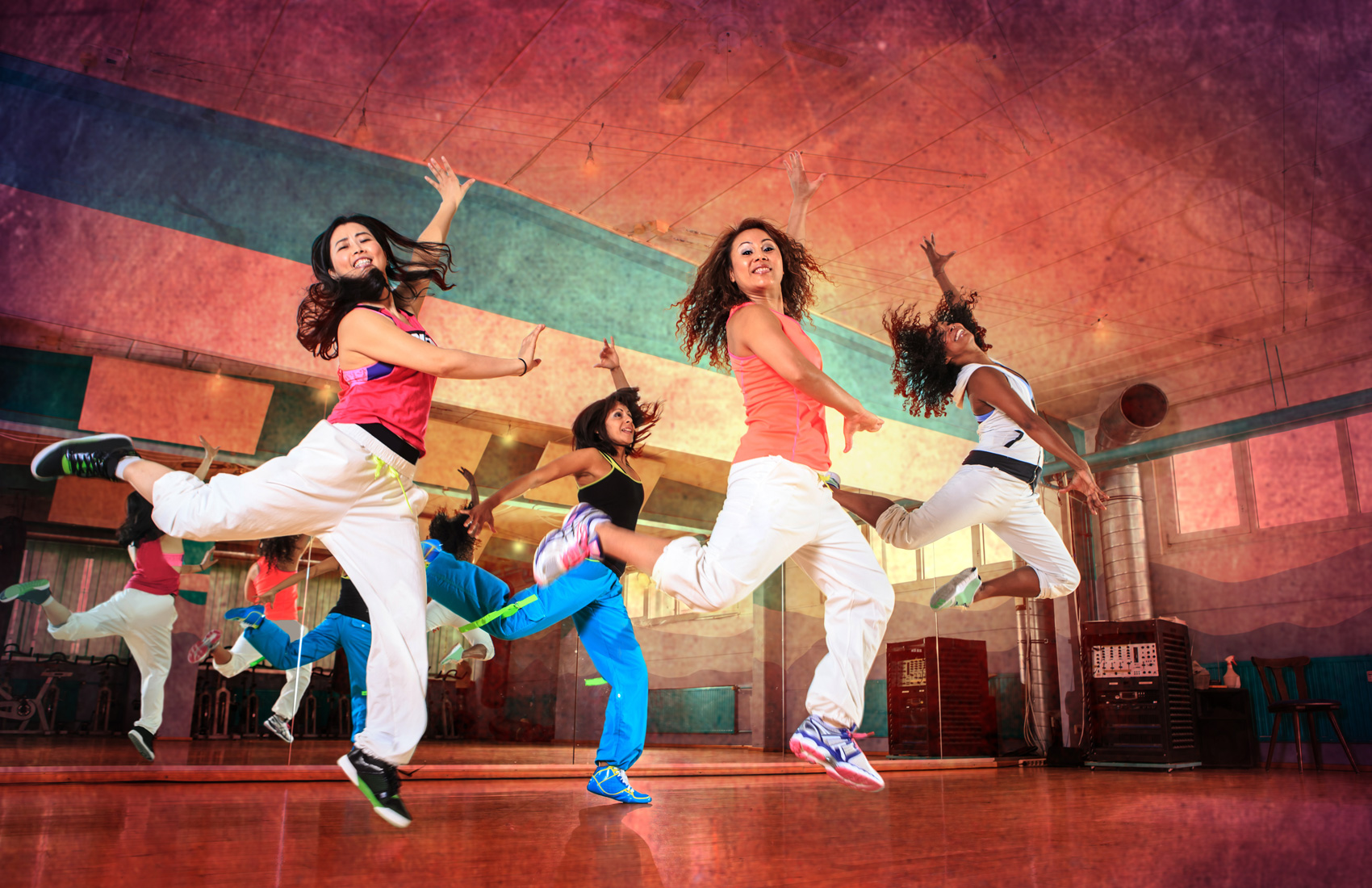Bedanya dan Manfaat yang Bisa Anda Dapatkan dari Strong Nation vs Zumba