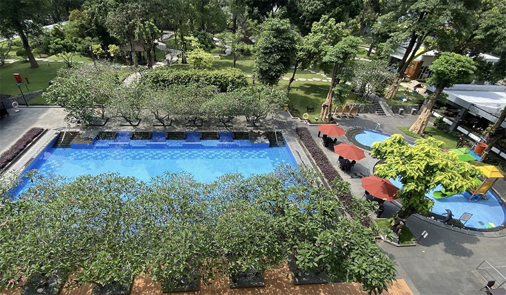 Royal Ambarrukmo Yogyakarta kolam renang