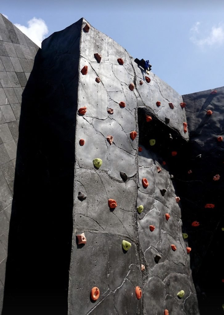 KJ Hotel - Panjat Tebing