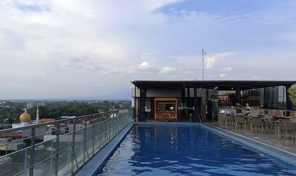 Satoria Hotel Kolam renang