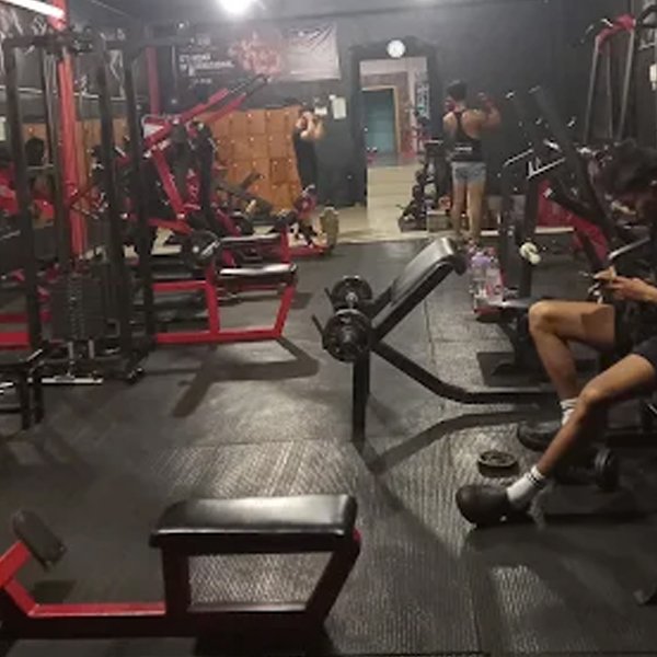 Foto E’tika Fitness & Gym - Gym di Kota Surabaya, Jawa Timur