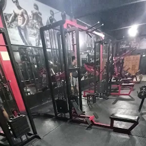Foto E’tika Fitness & Gym - Gym di Kota Surabaya, Jawa Timur