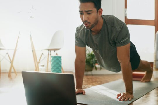 Hybrid Training: Trik Menggabungkan Latihan Online dan Offline