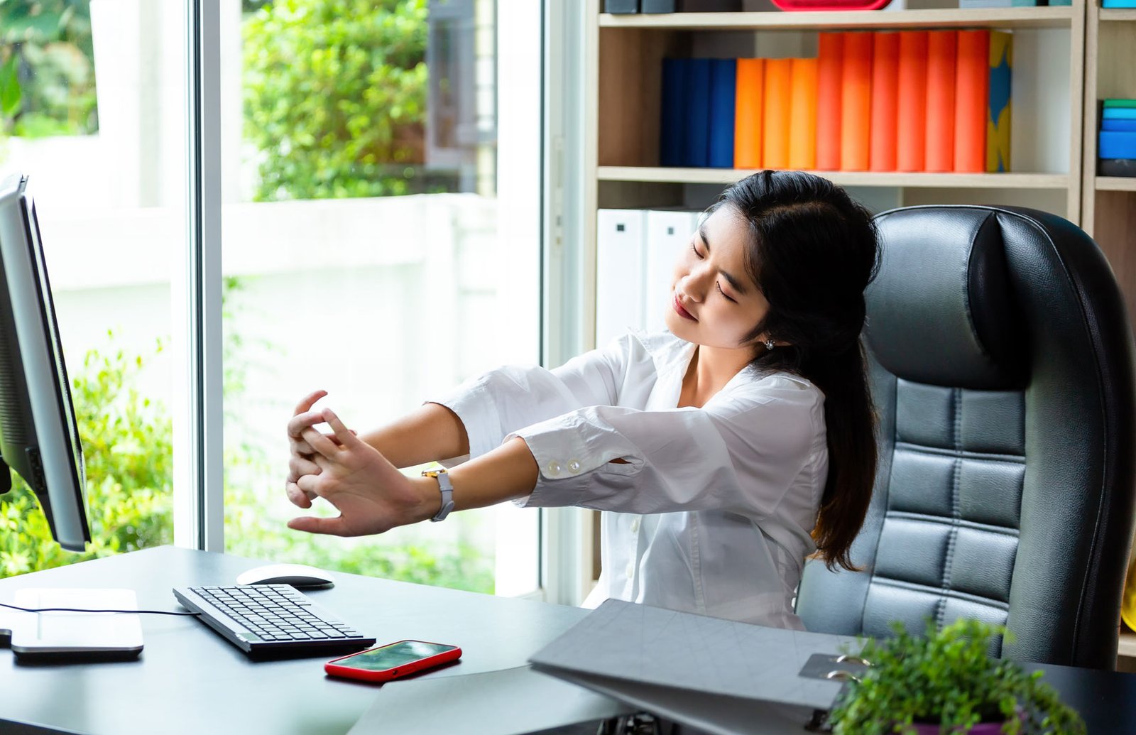 Posture Training: Latihan Koreksi Tubuh untuk Pekerja Kantoran