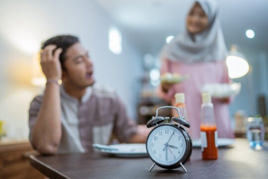 Tips Latihan Fisik Saat Puasa untuk Pekerja Kantoran